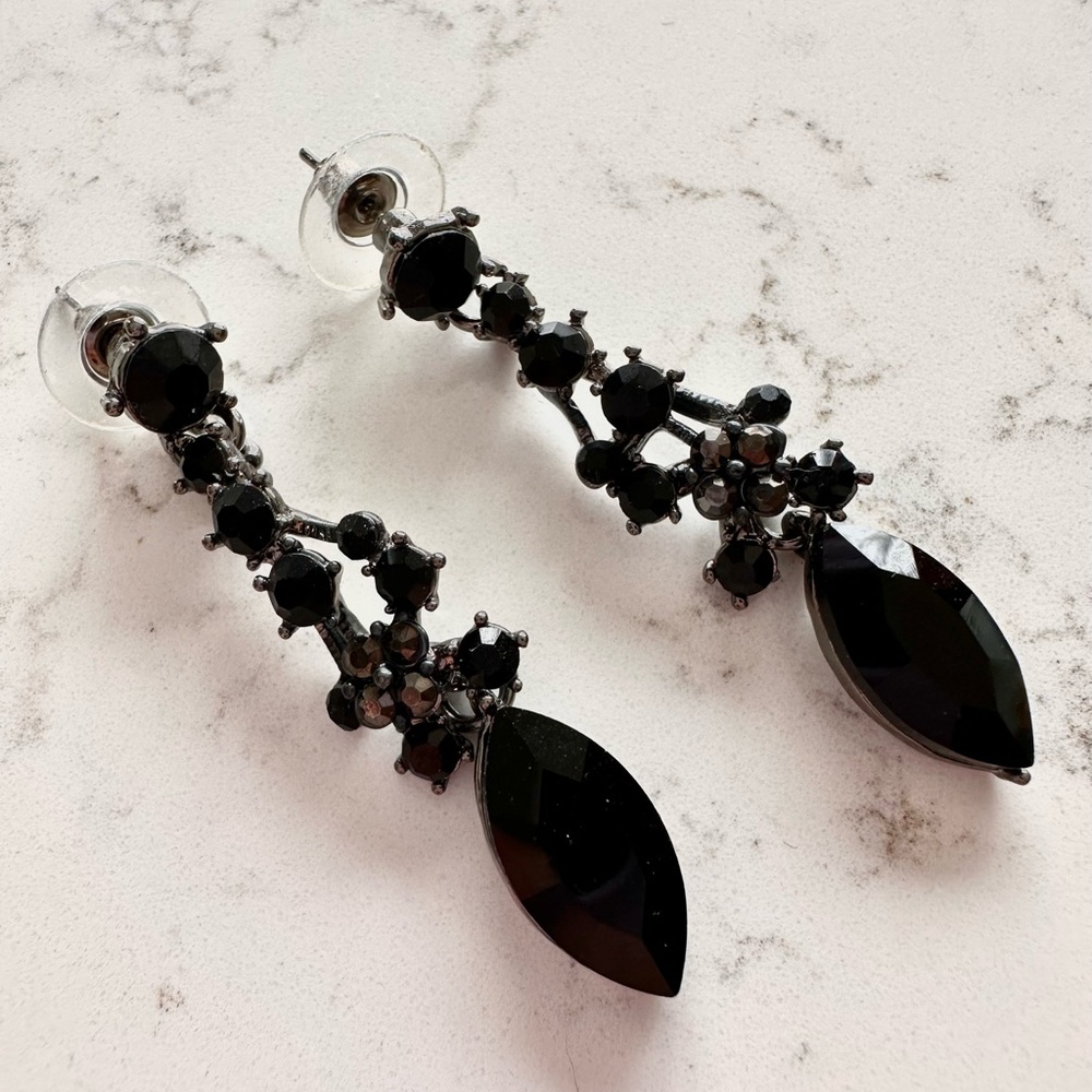 Black rhinestone drop earrings